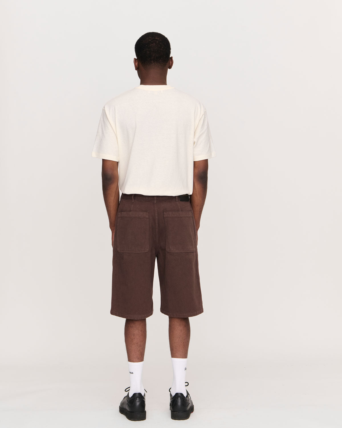 Coarse Shorts 44 / Brown