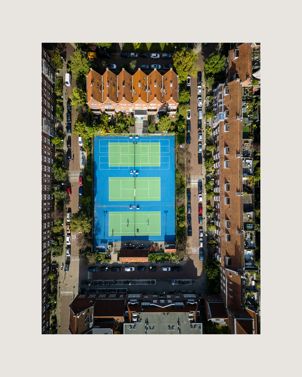 The Tennis Travels – interior
